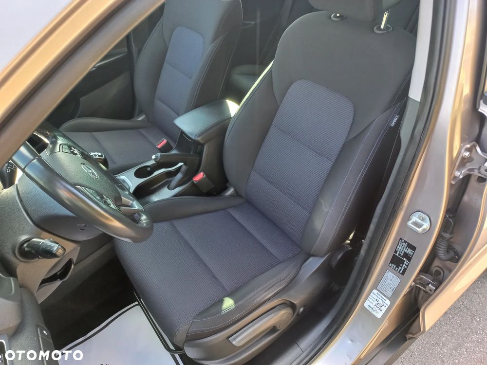 Hyundai Tucson blue 1.7 CRDi 2WD Style - 24