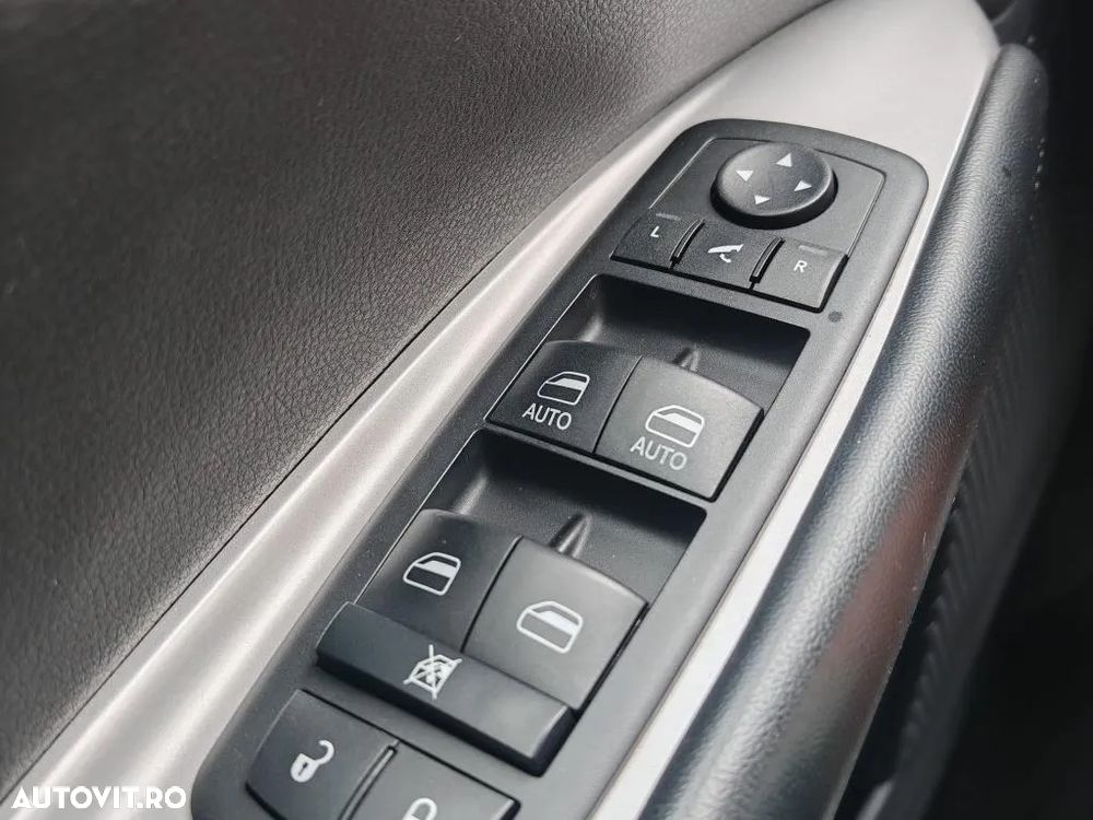 Fiat Freemont 2.0 Multijet 16V DPF Automatik Allrad Black Code - 20
