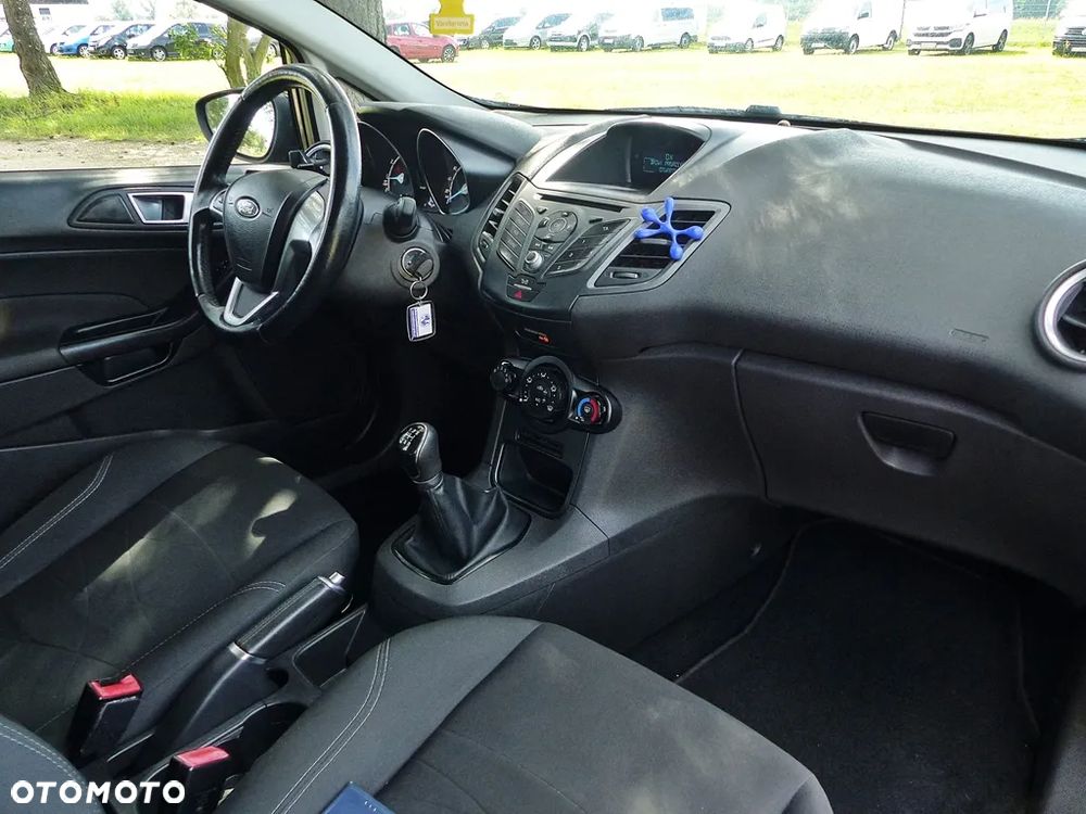 Ford Fiesta 1.25 Titanium EU5 - 24
