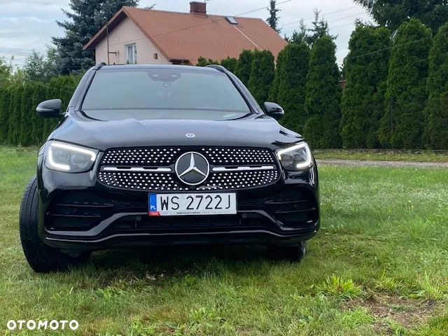 Mercedes-Benz GLC 300 4Matic 9G-TRONIC AMG Line - 1