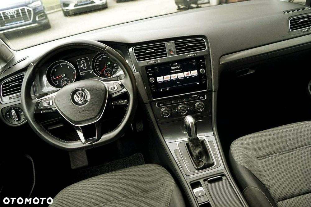 Volkswagen Golf 1.6 TDI (BlueMotion Technology) DSG Comfortline - 24