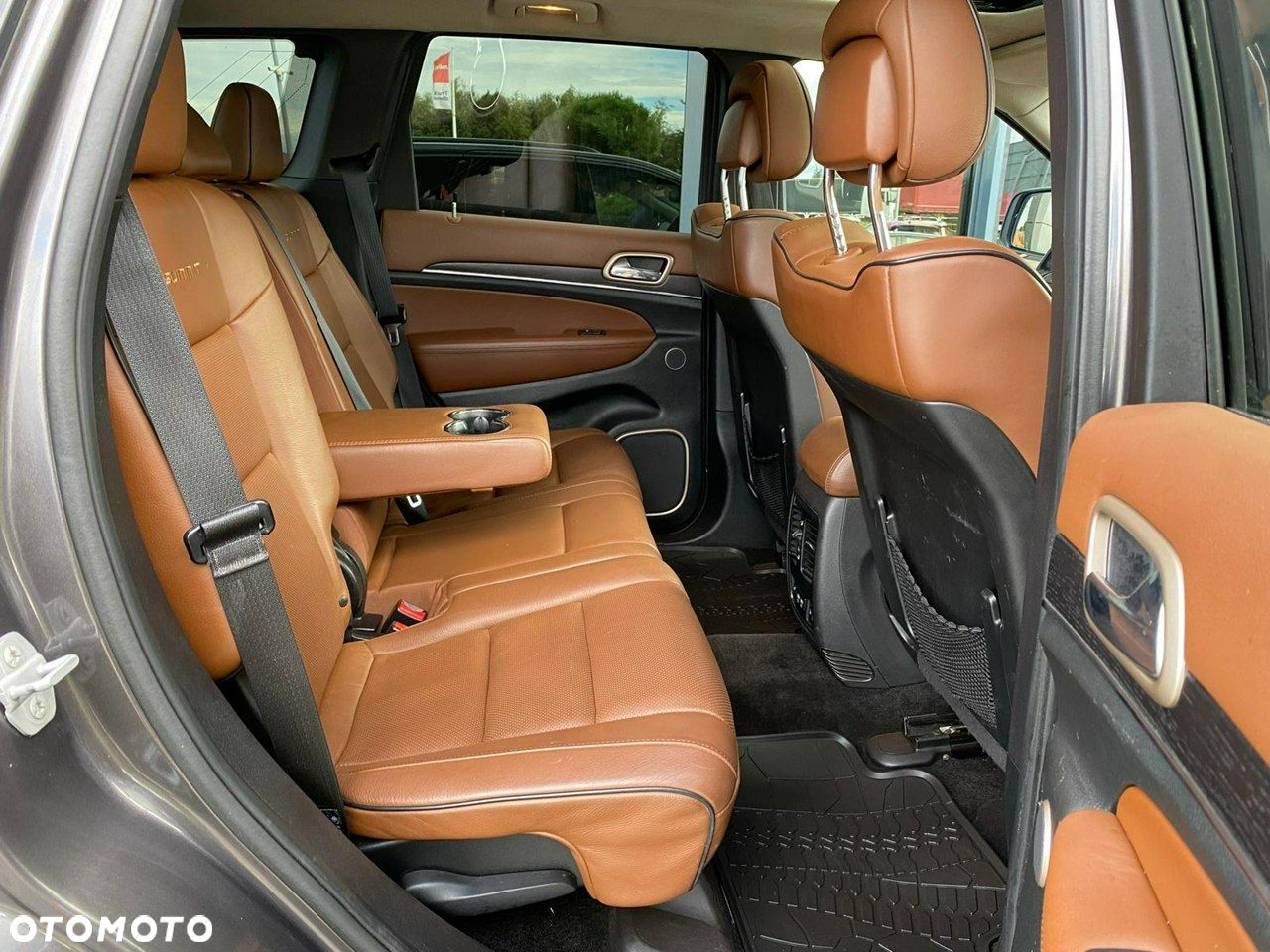 Jeep Grand Cherokee - 9