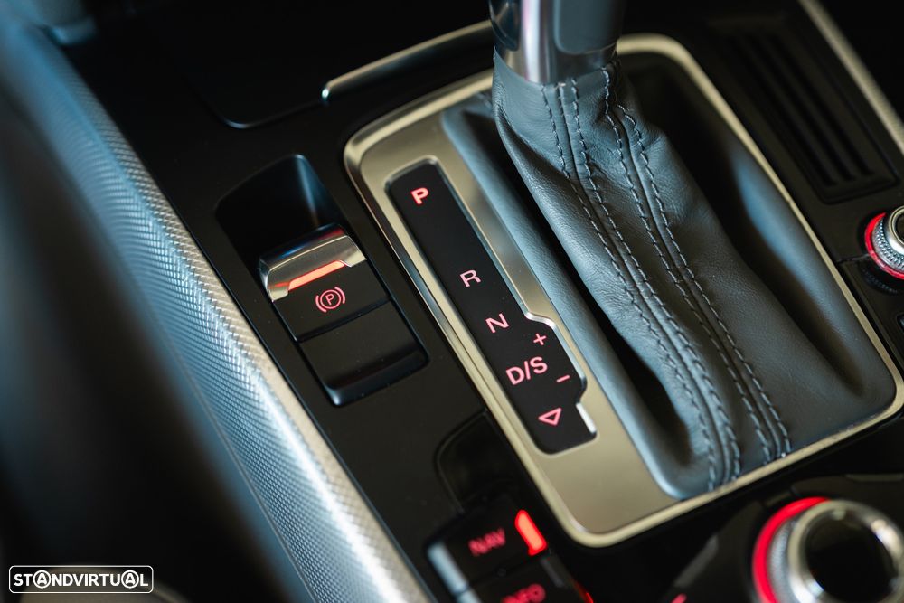 Audi A4 2.0 TDI multitronic Business Line Sport - 33