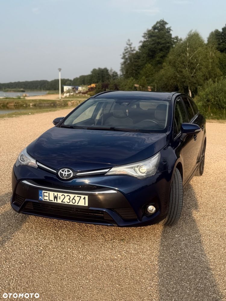 Toyota Avensis 1.8 Premium MS - 1