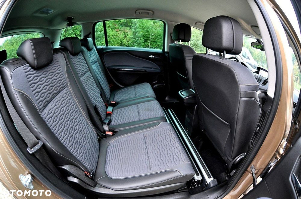 Opel Zafira 2.0 CDTI Cosmo - 18