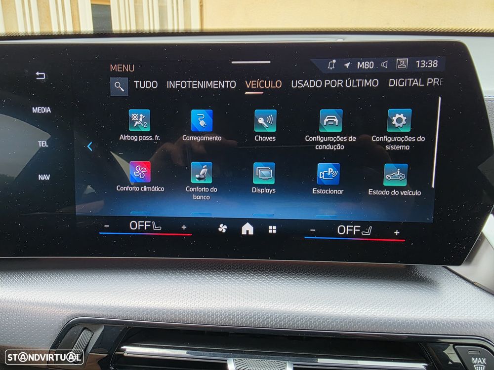 BMW iX2 eDrive20 Pack Desportivo M - 35