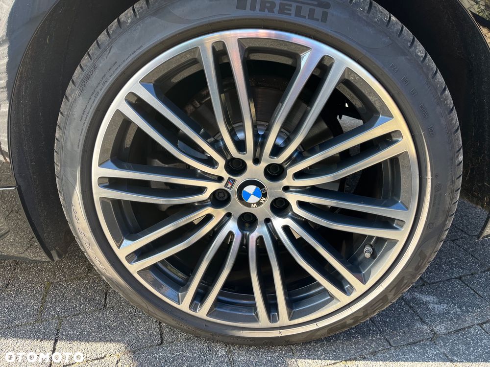 BMW Seria 5 520d xDrive - 31