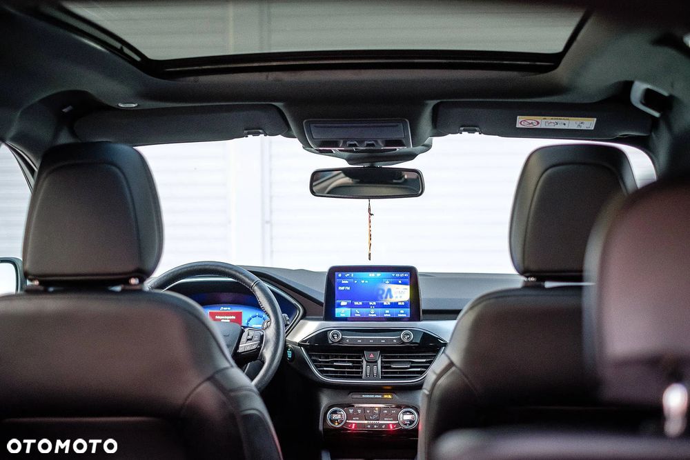 Ford Kuga - 26