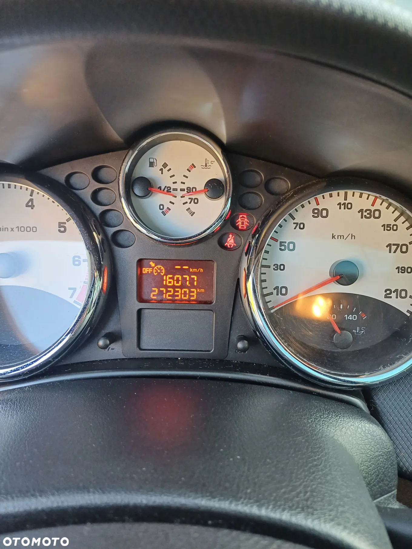 Peugeot 207 - 11