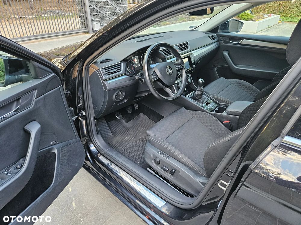 Skoda Superb 2.0 TDI Style - 21