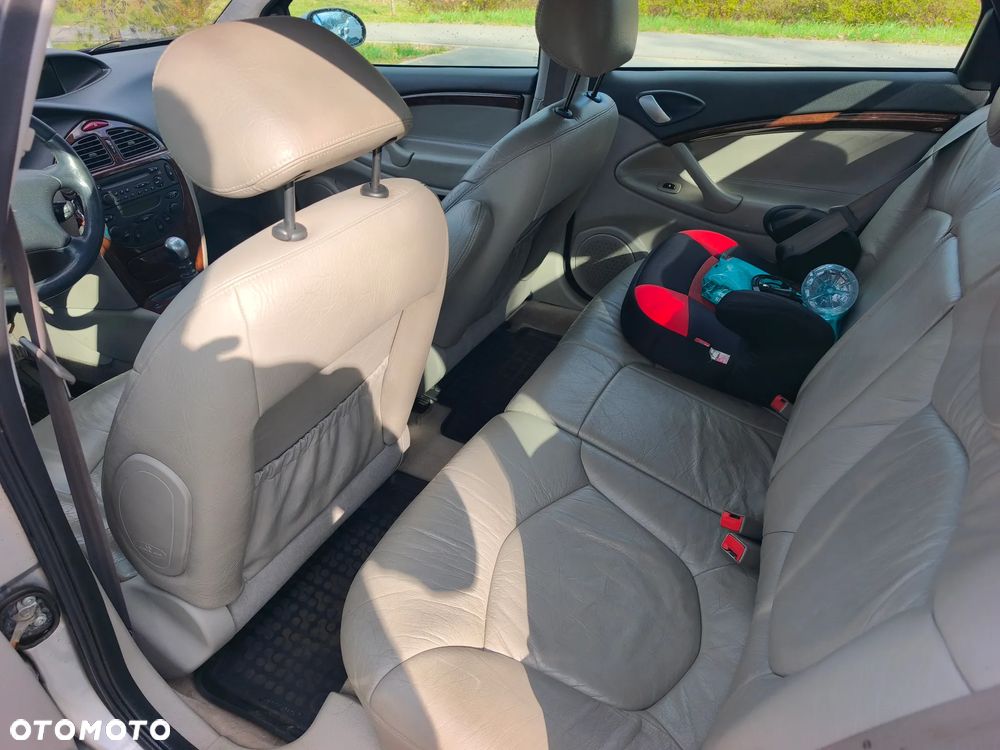 Citroën C5 3.0 V6 Exclusive - 6