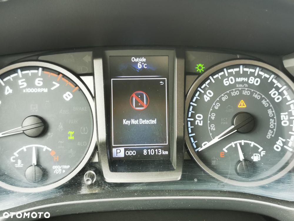 Toyota Tacoma - 40