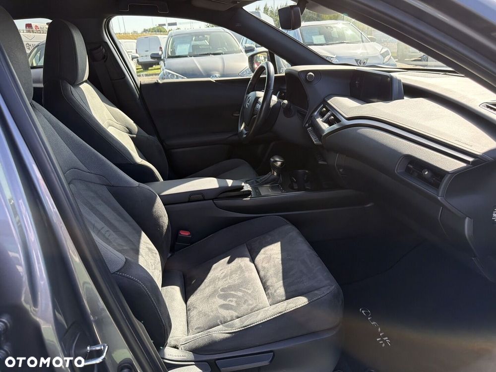 Lexus UX 250h GPF Business Edition 2WD - 9