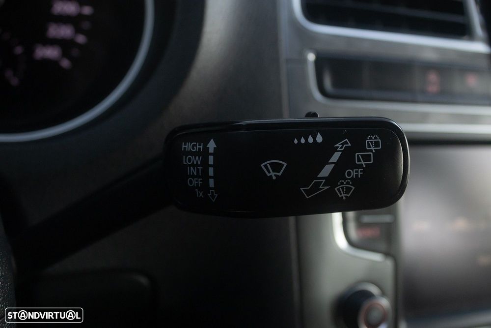 VW Polo 1.0 Lounge - 16