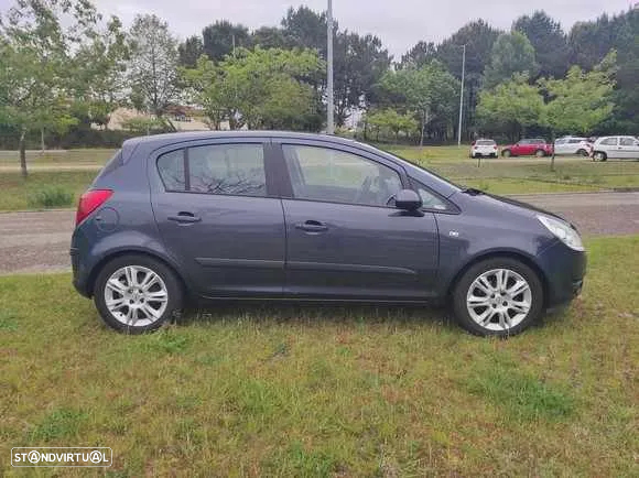 Opel Corsa 1.2 Cosmo - 3