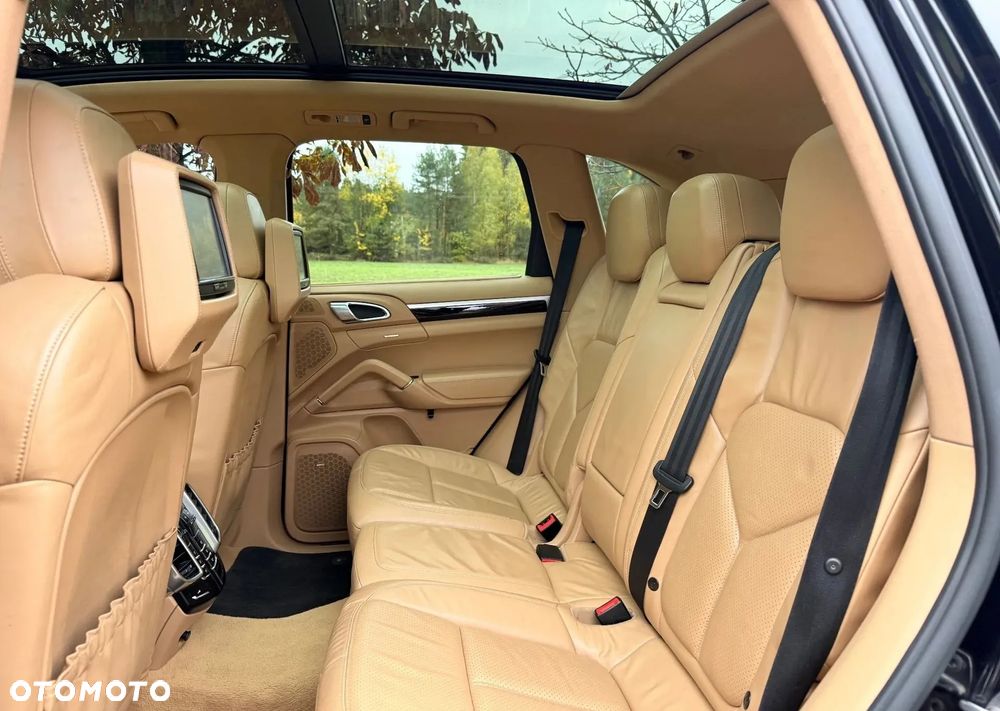 Porsche Cayenne Tiptronic S - 10