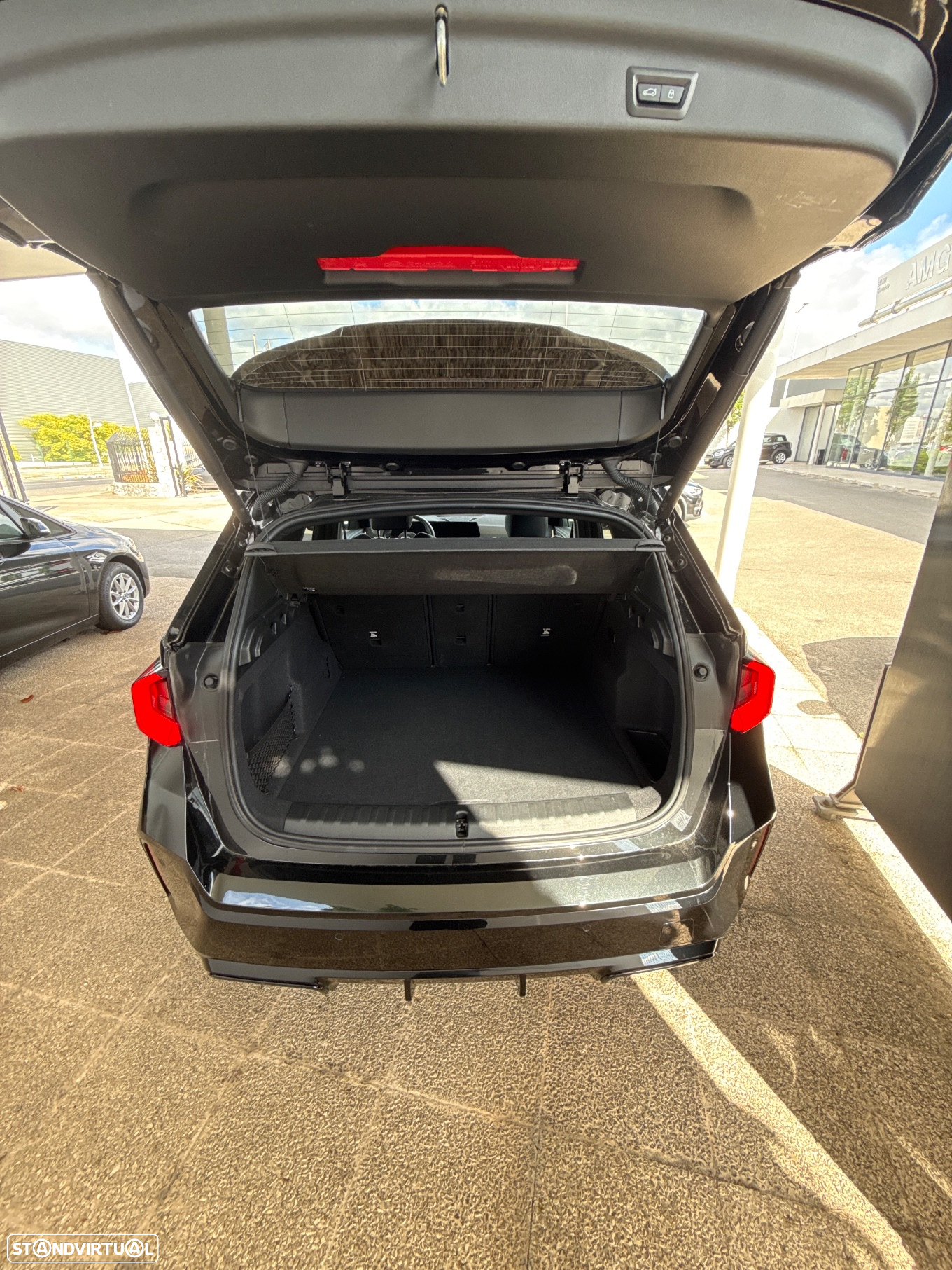 BMW iX1 xDrive30 Pack Desportivo M - 4