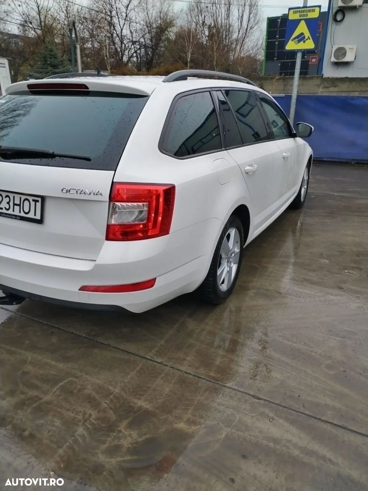 Skoda Octavia Combi 2.0 TDI (Green tec) Ambition - 7