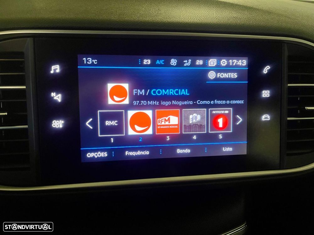 Peugeot 308 SW BlueHDi 130 EAT8 Style - 17