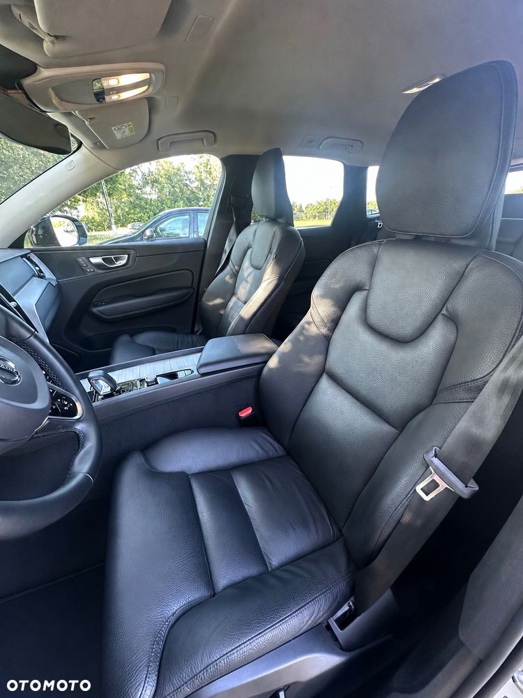 Volvo XC 60 B5 B AWD Plus Dark - 13