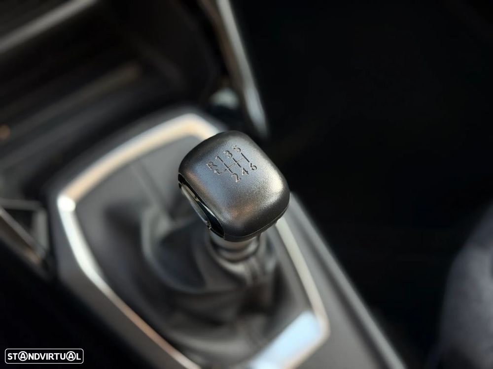 Peugeot 2008 - 16