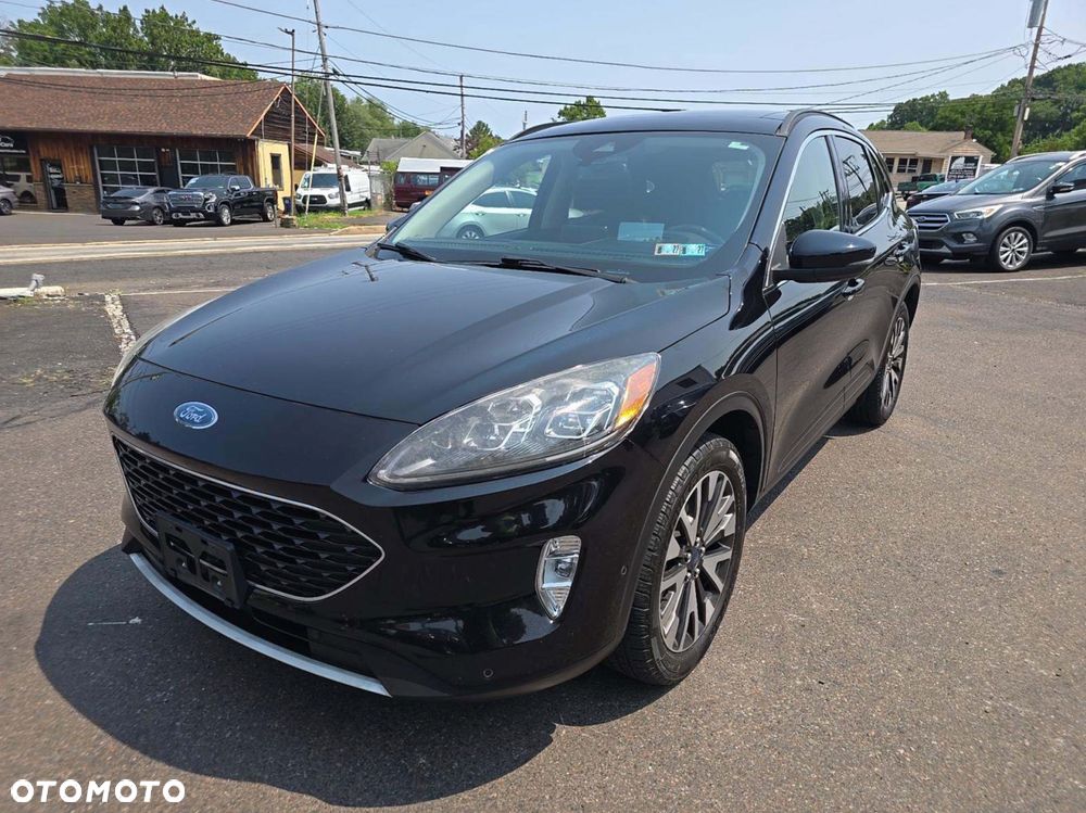 Ford Escape 2.0 EcoBoost AWD Titanium - 2