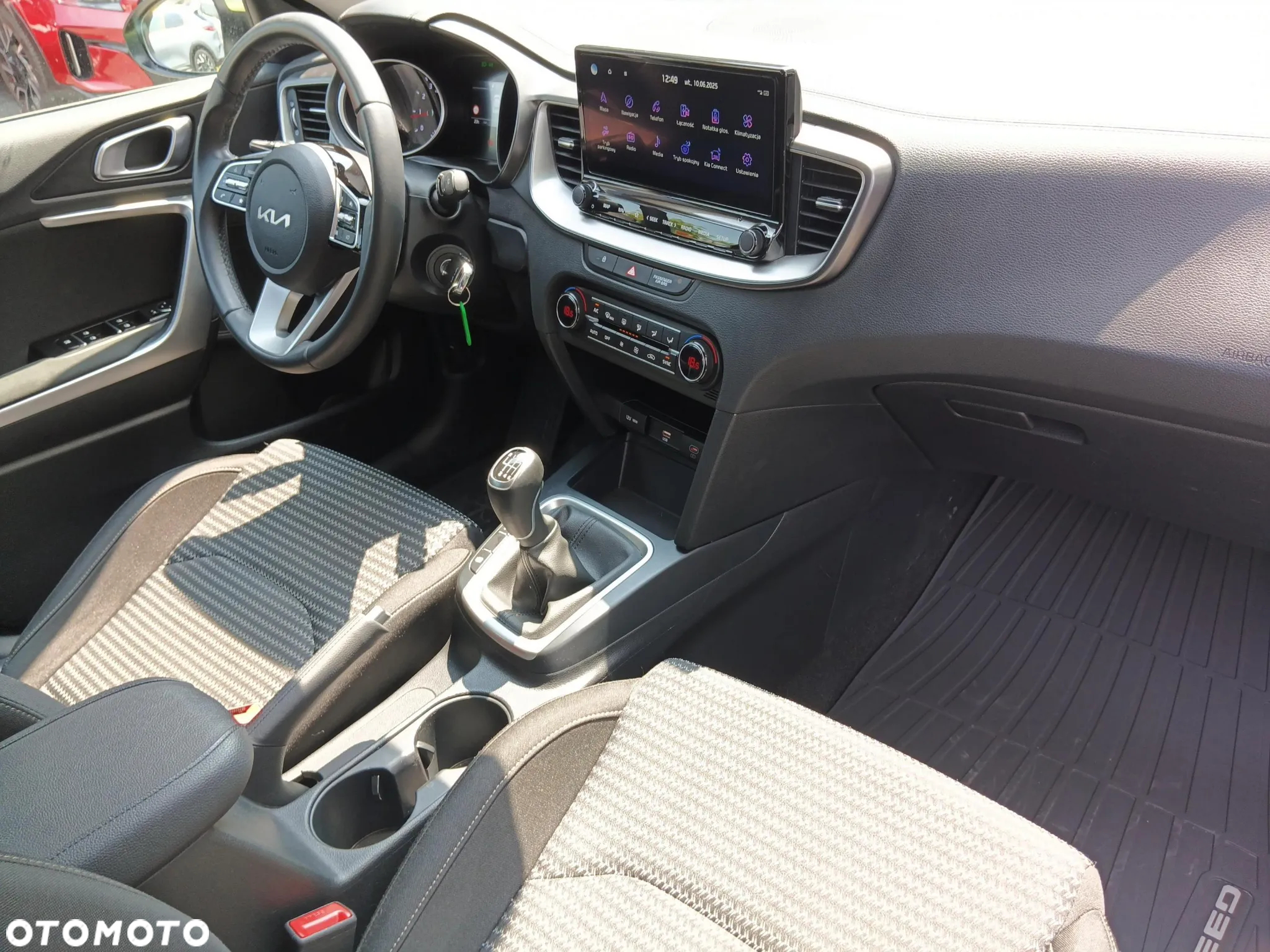 Kia XCeed 1.5 T-GDI M - 14