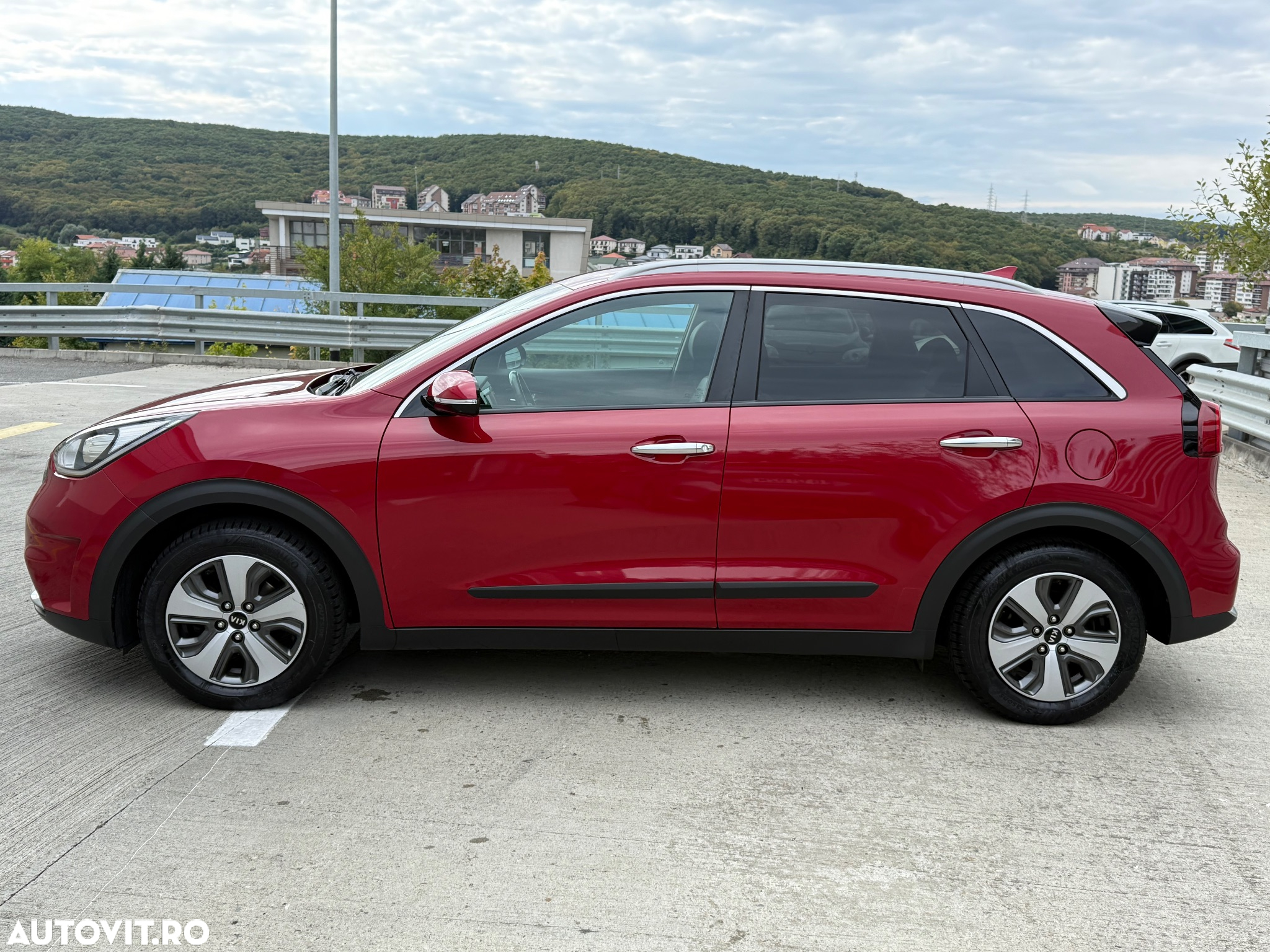 Kia Niro 1.6 GDI 2WD Aut. Spirit - 3