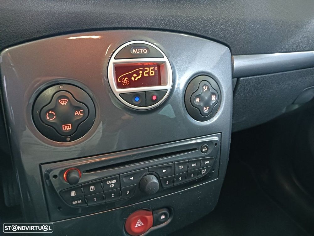 Renault Clio Break 1.5 dCi Dynamique S - 25