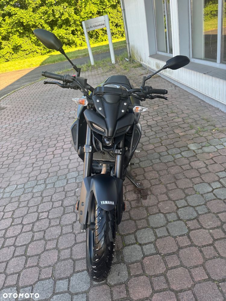 Yamaha MT - 2