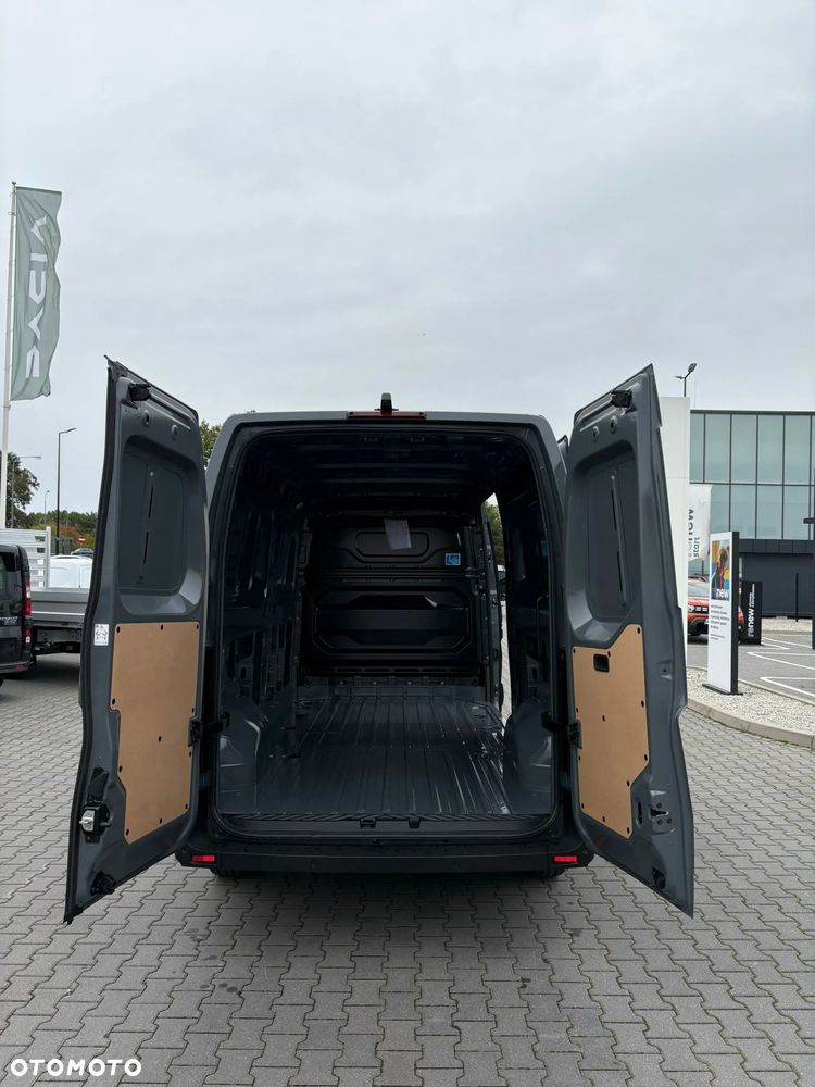 Renault Master Furgon L3H2 2.0dCi 170 automat - 10