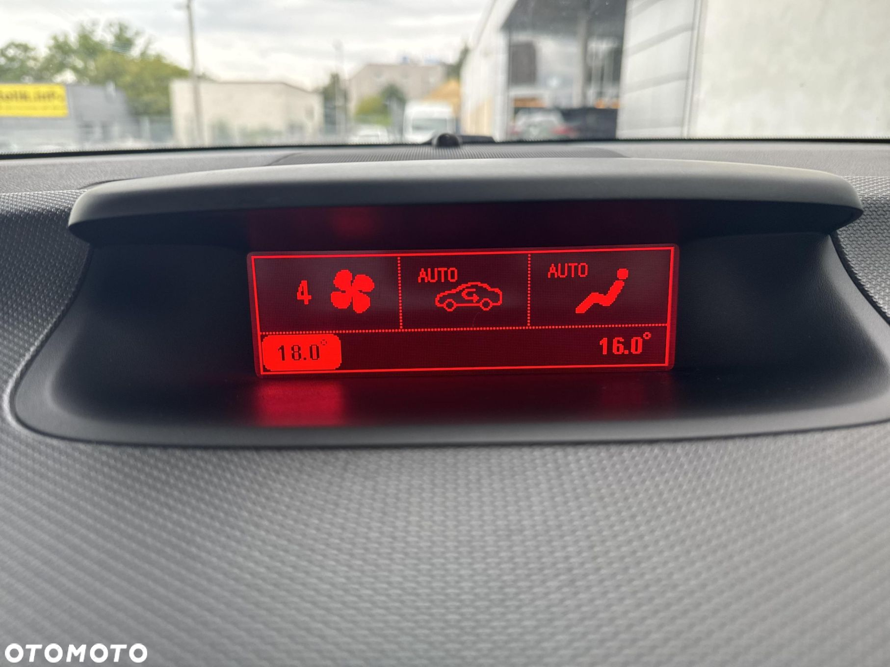 Opel Meriva - 17
