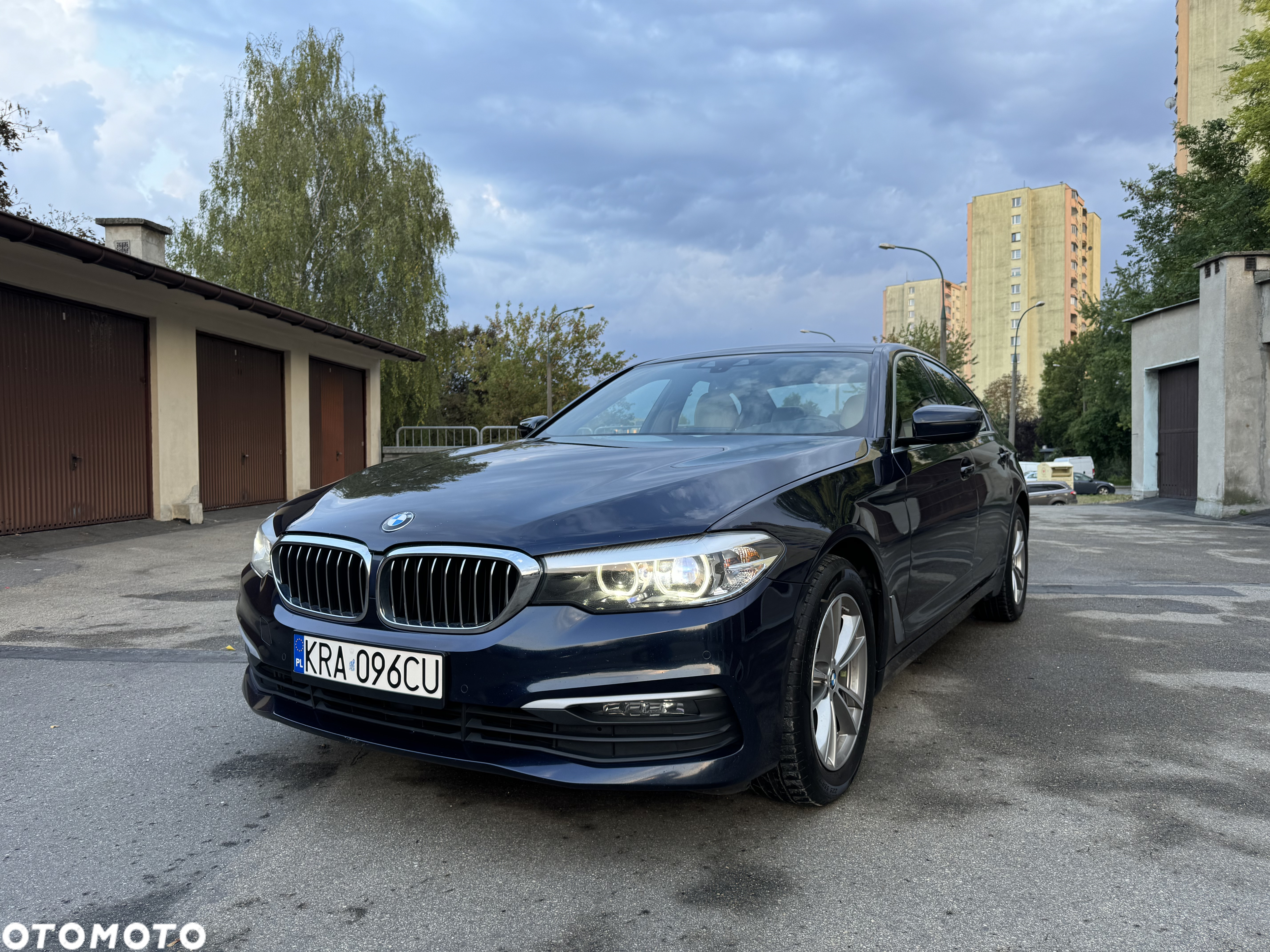 BMW Seria 5 520d - 25