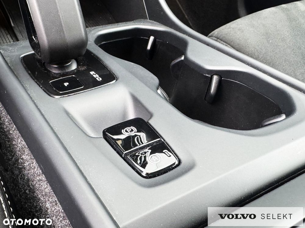 Volvo XC 40 - 23