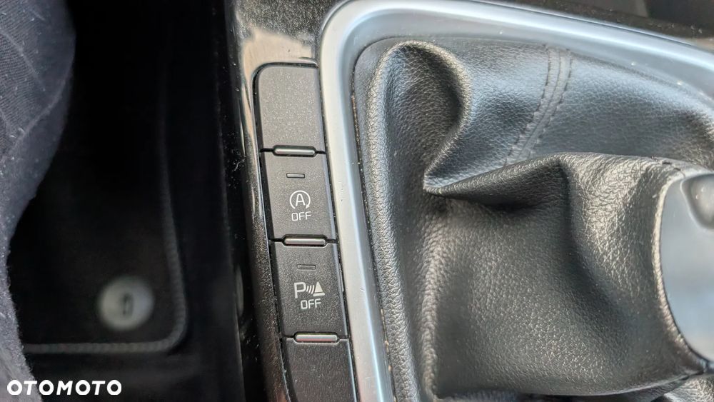 Kia Ceed 1.4 T-GDI OPF Platinum Edition - 14