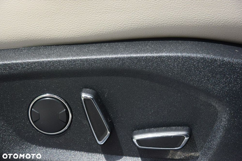 Ford S-Max - 34
