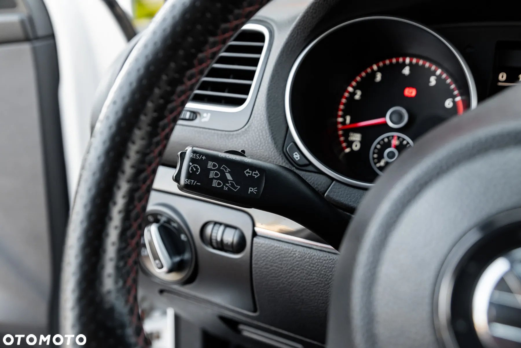 Volkswagen Golf 2.0 GTI DSG - 22
