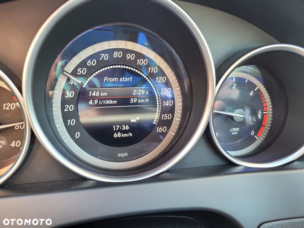Mercedes-Benz Klasa C 220 CDI DPF (BlueEFFICIENCY) - 24