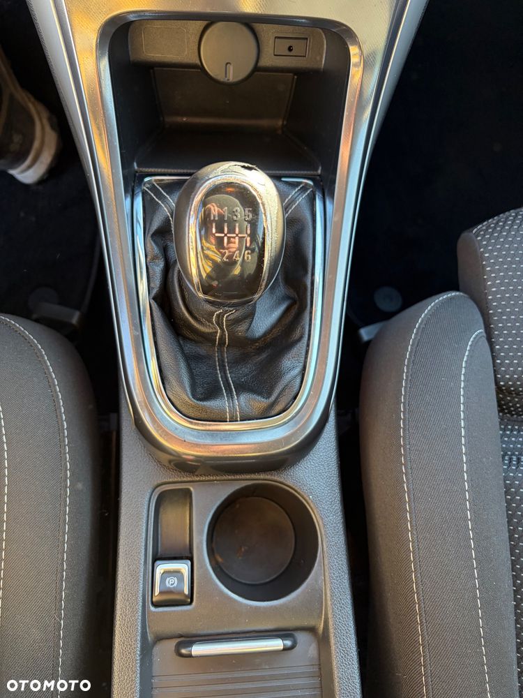 Opel Astra 1.4 T Sport S&S - 17