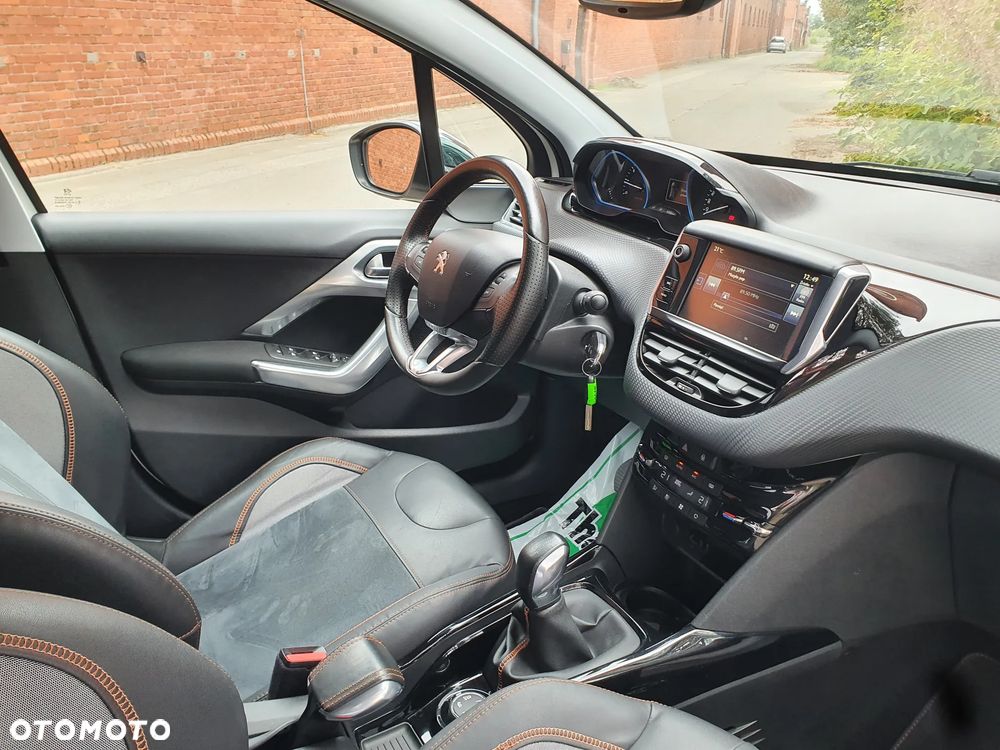 Peugeot 2008 PureTech 110 Stop&Start Crossway - 11