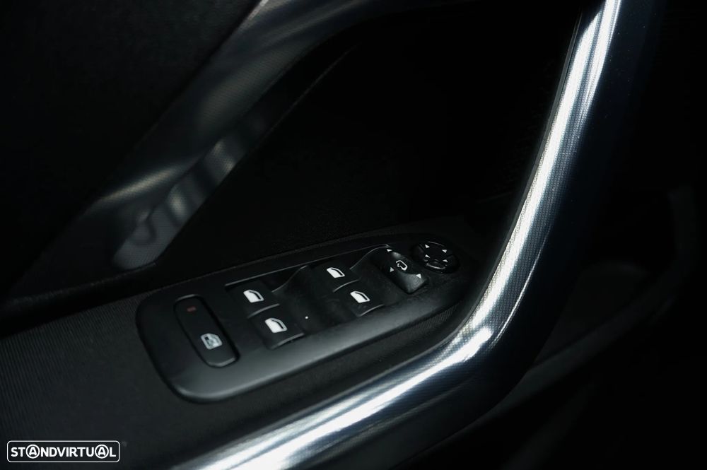 Peugeot 2008 1.6 e-HDi Allure - 24