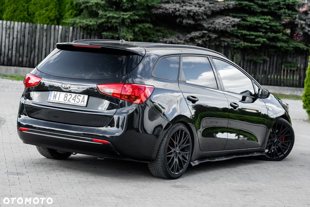 Kia Ceed 1.6 CRDi 128 Platinum Edition - 14