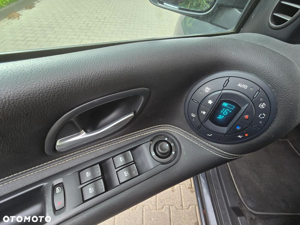 Renault Grand Espace 2.0 dCi FAP Privilege - 34