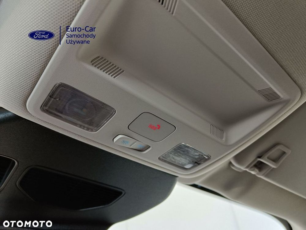 Ford Kuga 2.5 Duratec FHEV TITANIUM - 26
