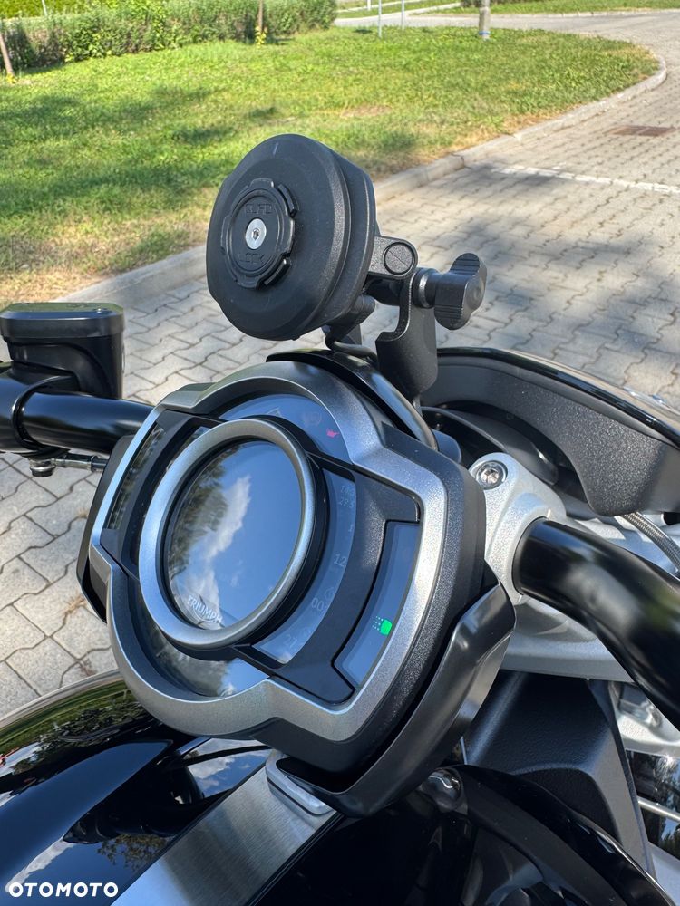 Triumph Rocket - 9