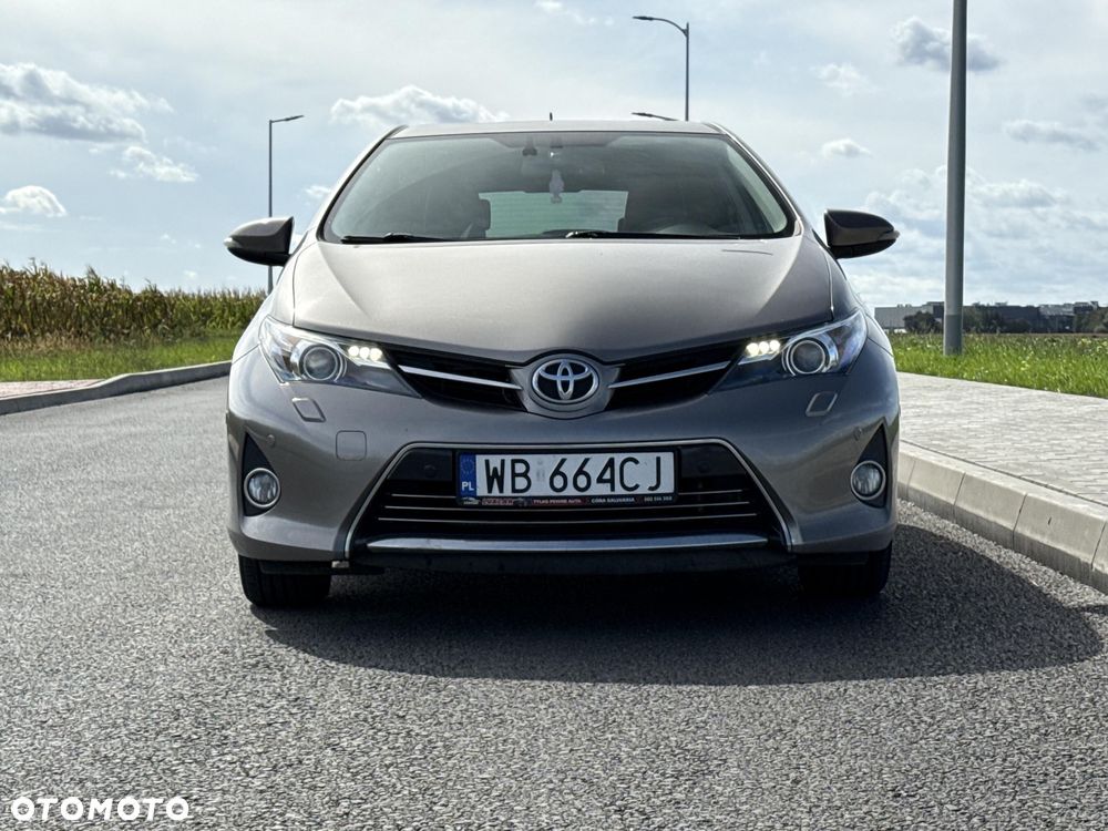 Toyota Auris 1.6 Premium Comfort MS - 9