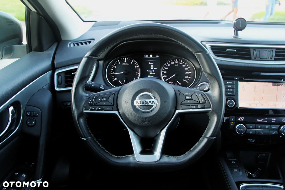 Nissan Qashqai 1.3 DIG-T Tekna - 33