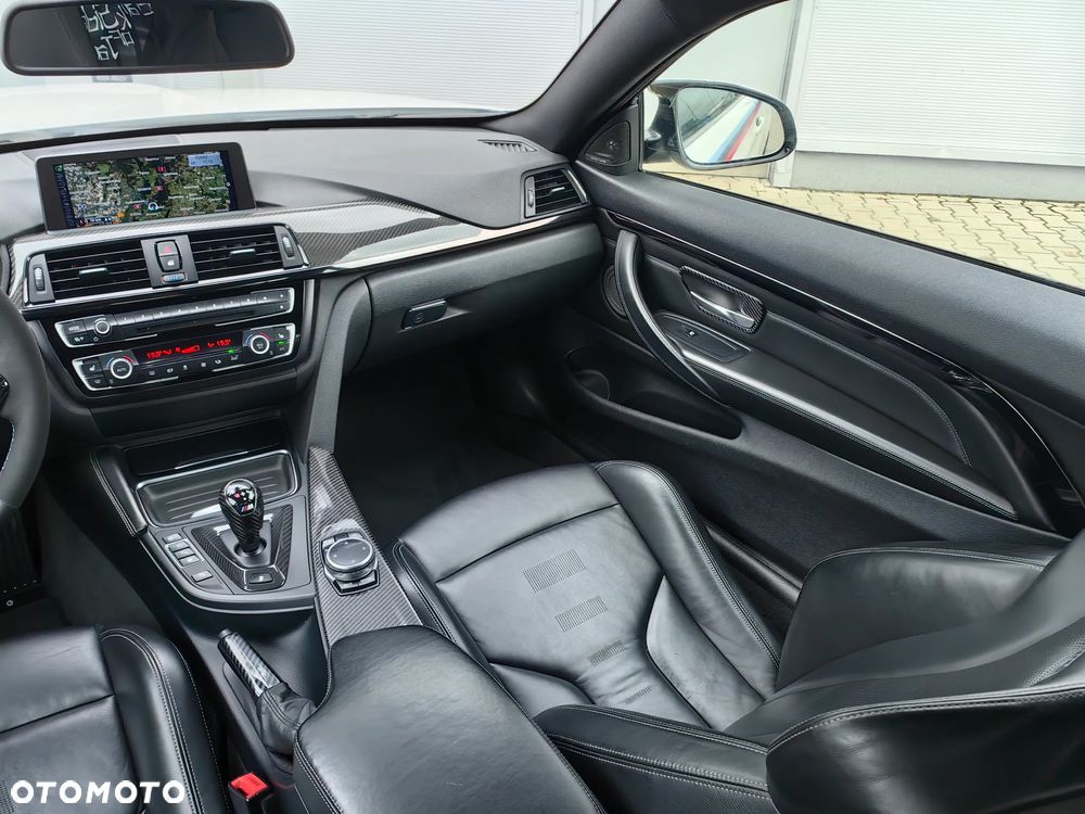 BMW M4 Coupe DKG - 18