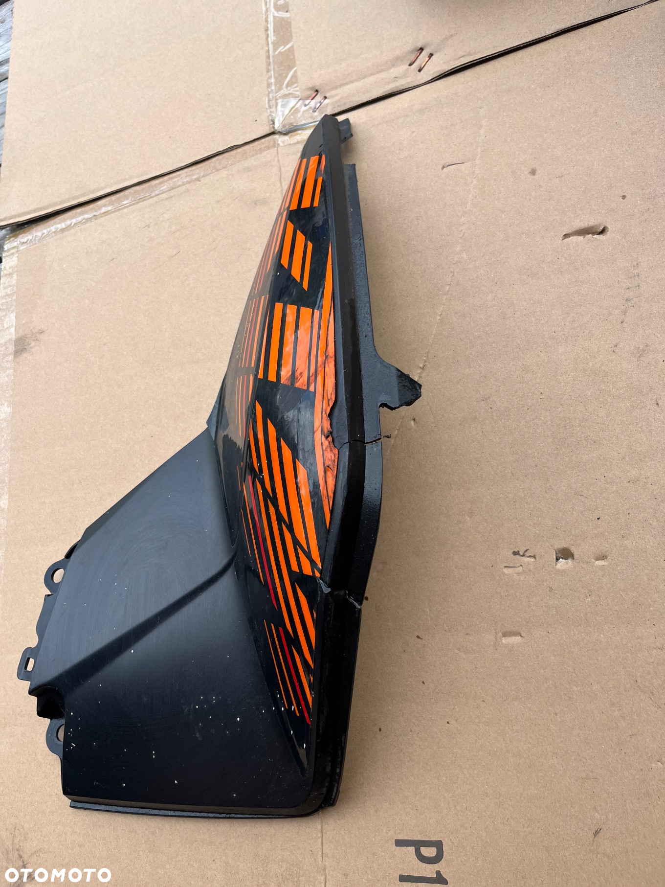 Osłona baku KTM Duke 125 - 3