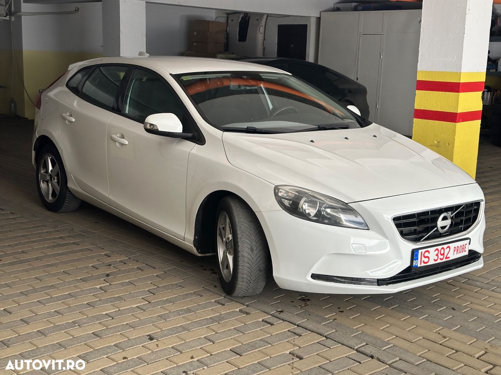 Volvo V40 D2 - 11